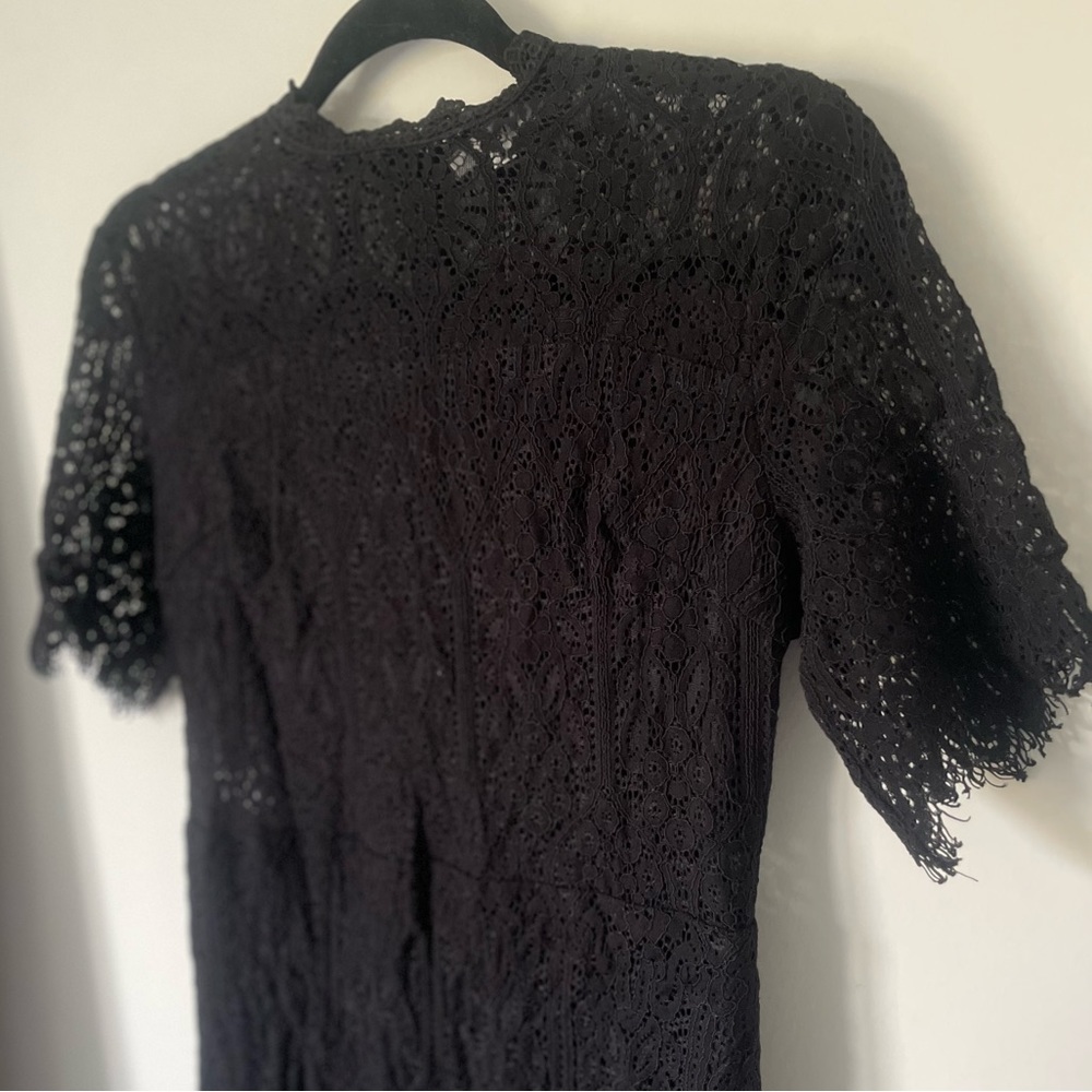 Bodycon lace dress🖤